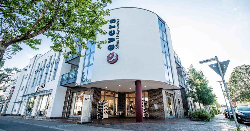 Außenansicht des Ladengeschäfts von Evers – gesunde Schuhe in der Oldenburger Innenstadt.